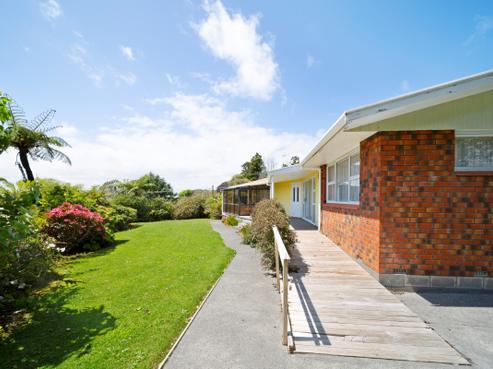25 Whakapaki Street, Urenui
