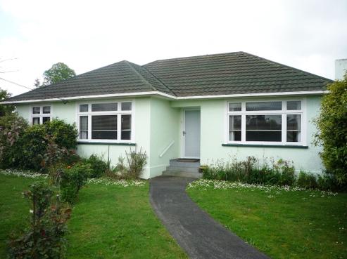 6 Bond Street, Marton