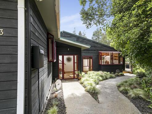 33 West Lynn Road, Titirangi