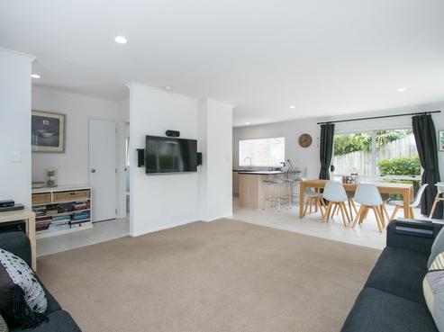 14B Winifred Avenue, Bayview