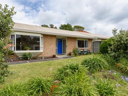 20A Menin Road, Raumati South