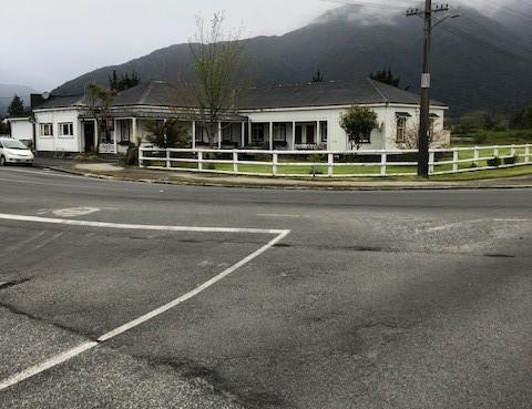 77 Main Road, Whataroa
