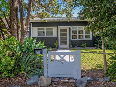 22 Heperi Street, Waikanae Beach