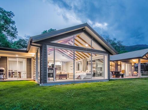 2 Homestead Close, Wanaka