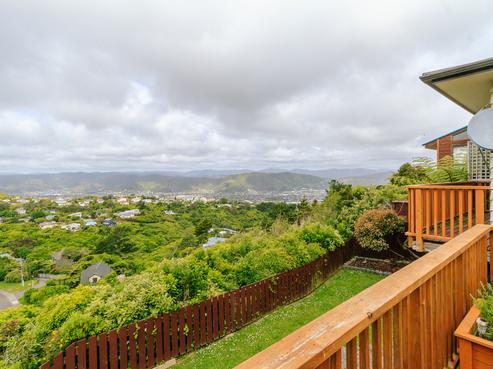278 Dowse Drive, Maungaraki
