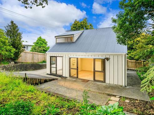 2/25A Balmain Road, Birkenhead