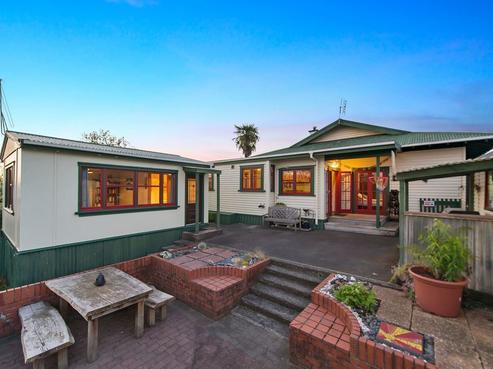 23 Huia Avenue, Forest Lake