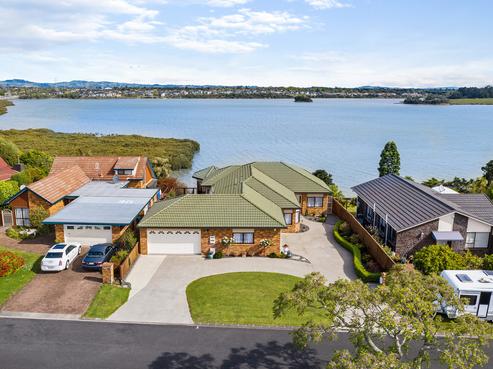 32 Reynard Terrace, Conifer Grove