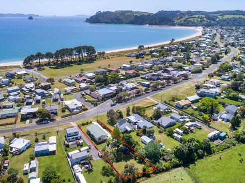 20 Captain Cook Road, Cooks Beach