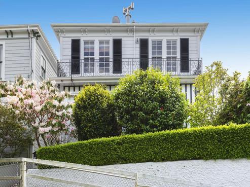 2 North Terrace, Kelburn