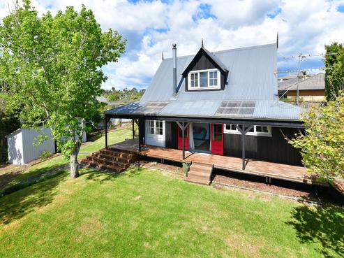 8 Poplar Road, Stanmore Bay