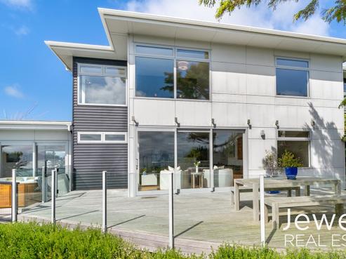 42 Seatoun Heights Road, Seatoun