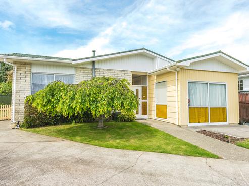2 Aiken Road, Saint Johns Hill