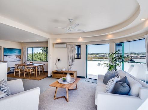24B The Esplanade, Westshore