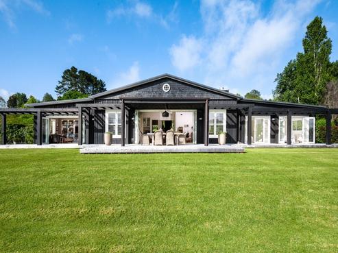 4 Tamahunga Drive, Matakana