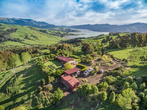 196 Okains Bay Road, Robinsons Bay