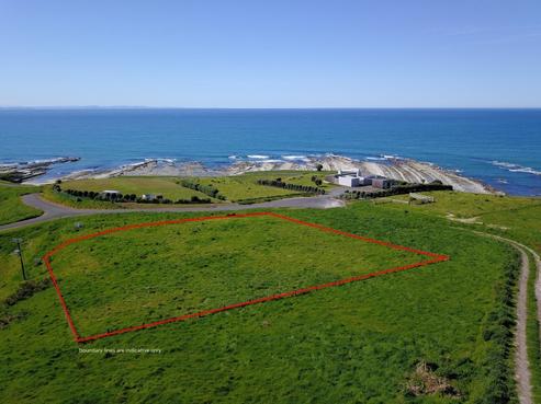 32 Avon Drive, Mahia