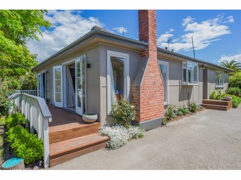 24 Rhodes Street, Pareora