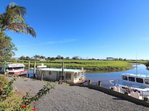 14 State Highway 10, Awanui
