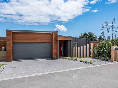 12 Te Heke Place, Waikanae