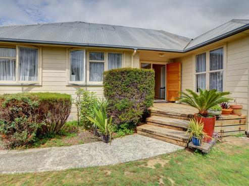 6A Pine Avenue, Bader