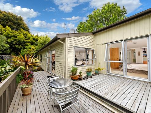 1/29 Kaurilands Road, Titirangi