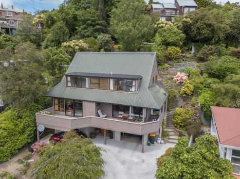 26 Easther Crescent, Kew