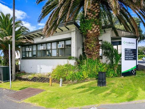 308 Lake Road, Hauraki