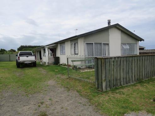 16 Ewing Street, Hokio Beach