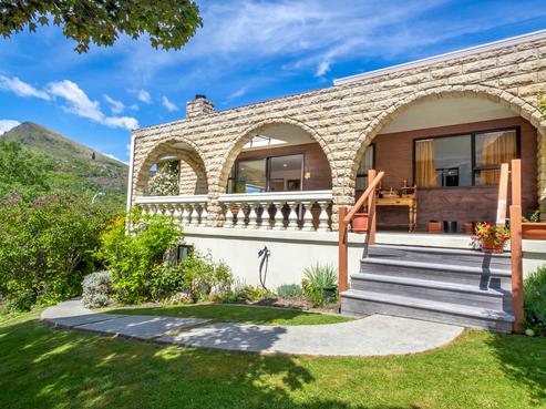 5 Douglas Avenue, Arrowtown