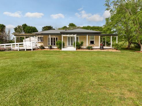 369 Otaika Valley Road, Otaika