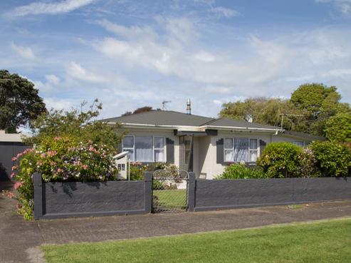 18 Blake Street, Waitara