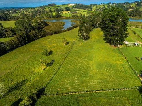 94 Sanders Road, Paremoremo