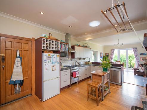 7 Gilbert Street, Halcombe