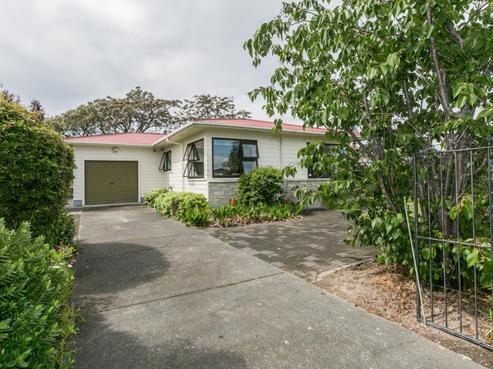 364 Kennedy Road, Pirimai