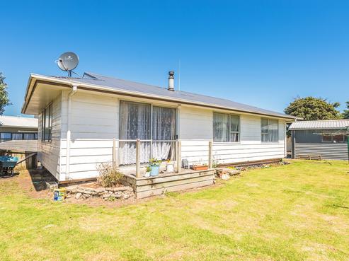 61 Hinau Street, Castlecliff