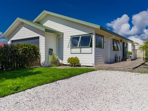 12A Meadow Drive, Whitianga