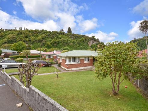 4 Mcglashan Street, Glenleith