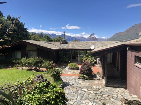 26 Arawata Terrace, Fernhill/Sunshine Bay