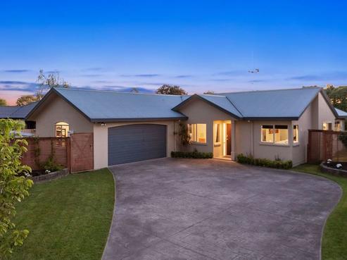 6 Pounamu Place, Fairview Downs