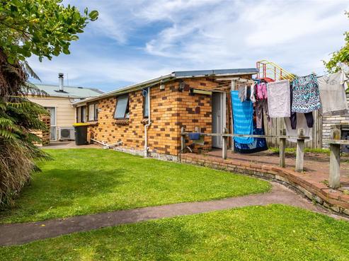 18 Bradshaw Street, South Dunedin