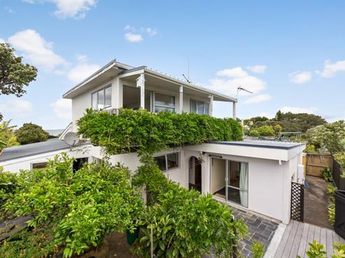 1452 Whangaparaoa Road, Army Bay