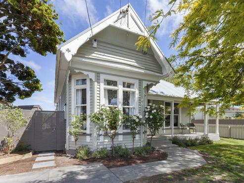 59A Cleveland Street, Edgeware