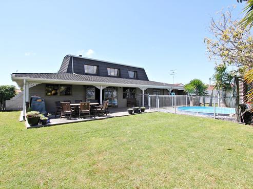 48 Townshend Crescent, Greenmeadows