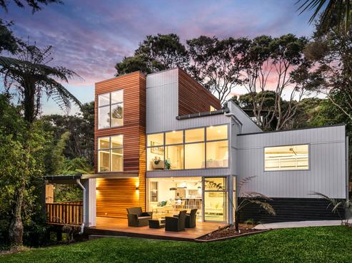 51F Rimutaka Place, Titirangi
