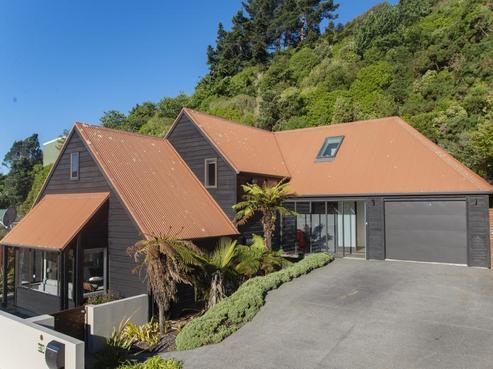 216 Pembroke Road, Wilton