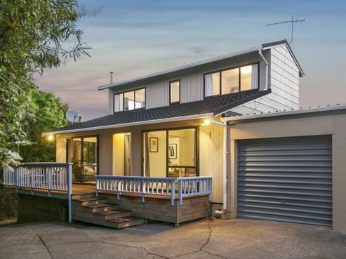 2/125 Oaktree Avenue, Browns Bay