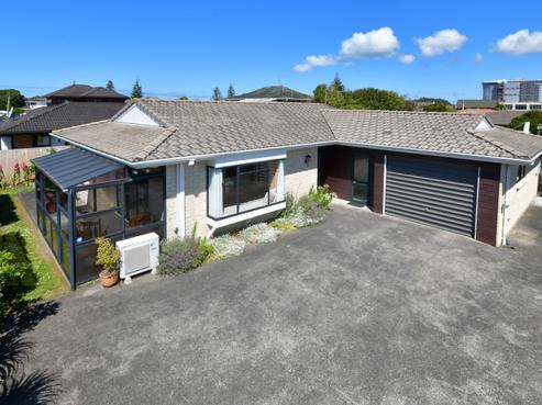 15B Edward Avenue, Orewa