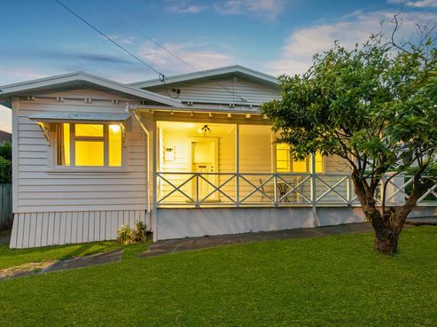 18 Western Springs Road, Morningside