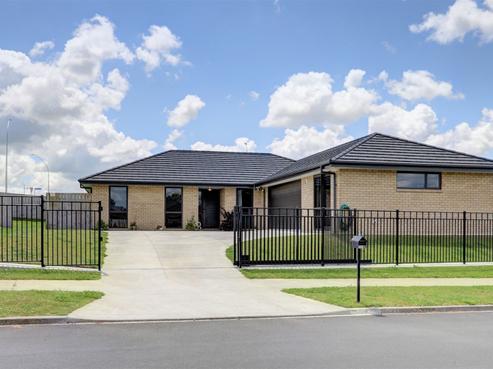8 Patatee Terrace, Baverstock